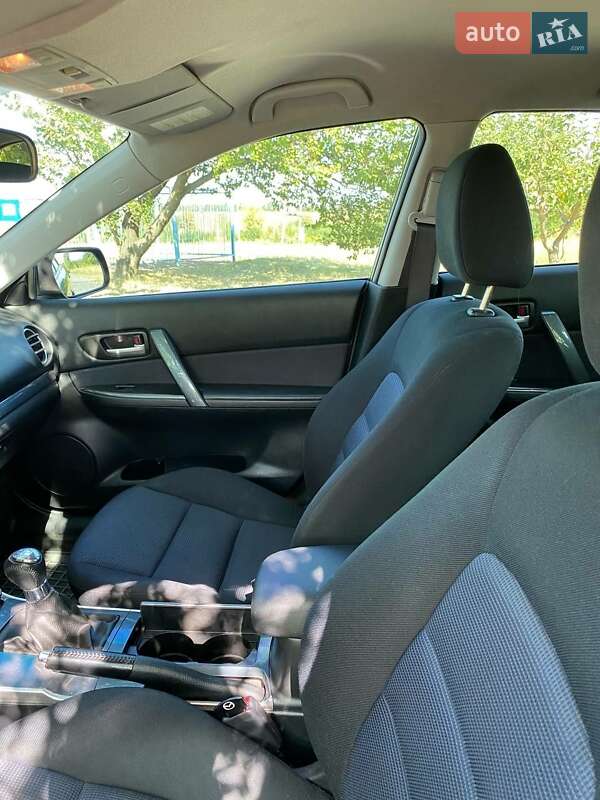 Седан Mazda 6 2005 в Конотопе