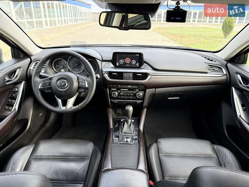 Седан Mazda 6 2015 в Одессе