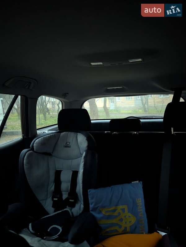 Універсал Mazda 6 2006 в Рівному