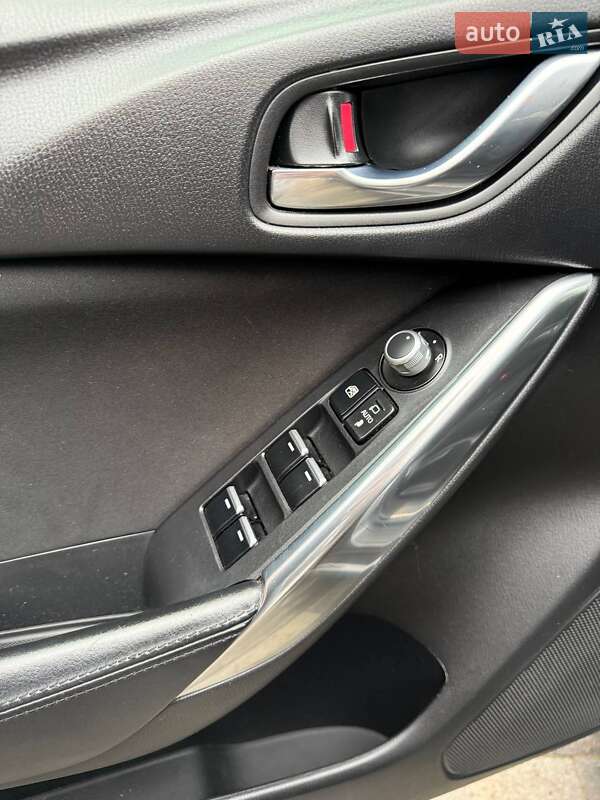 Седан Mazda 6 2017 в Каменец-Подольском