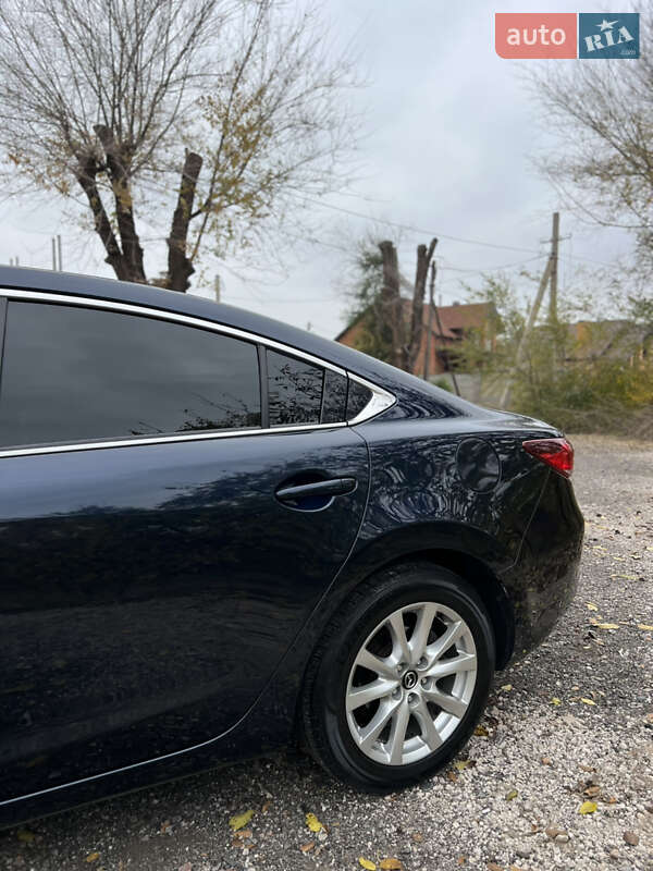 Седан Mazda 6 2016 в Кривом Роге