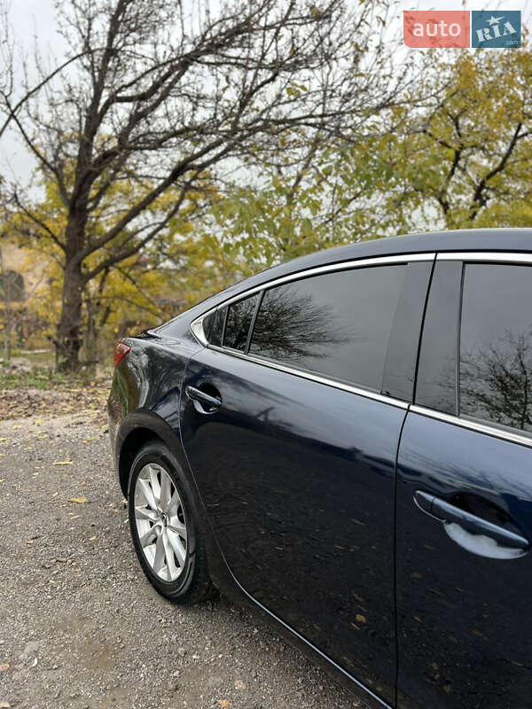 Седан Mazda 6 2016 в Кривом Роге
