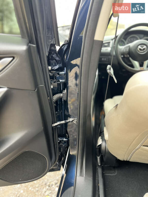 Седан Mazda 6 2016 в Кривом Роге