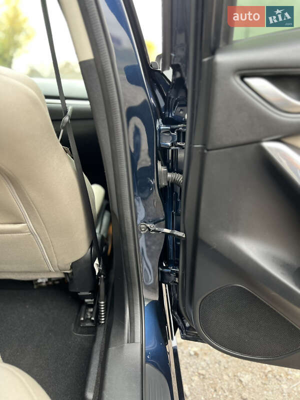 Седан Mazda 6 2016 в Кривом Роге