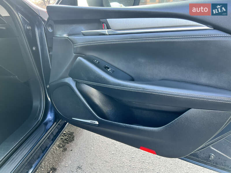 Седан Mazda 6 2018 в Днепре