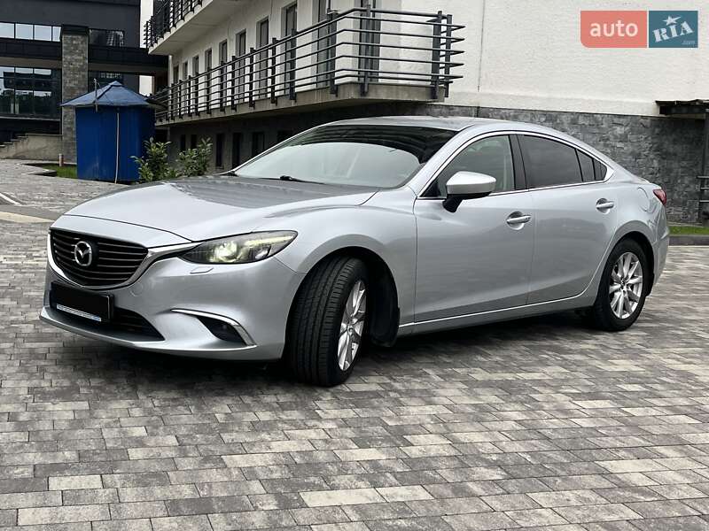 Седан Mazda 6 2016 в Мукачево