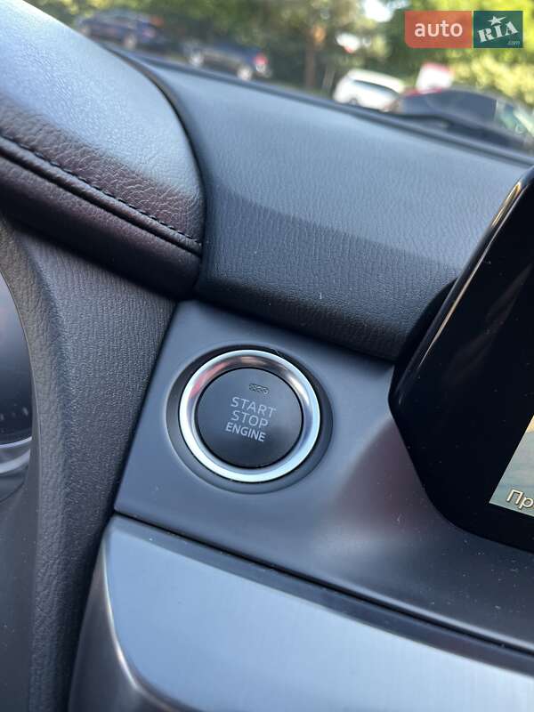 Седан Mazda 6 2016 в Мукачево