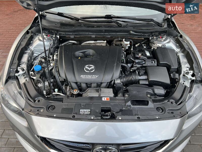 Седан Mazda 6 2014 в Черкасах