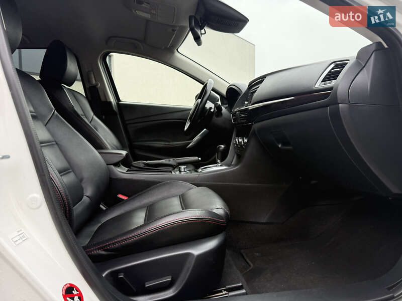 Универсал Mazda 6 2013 в Луцке