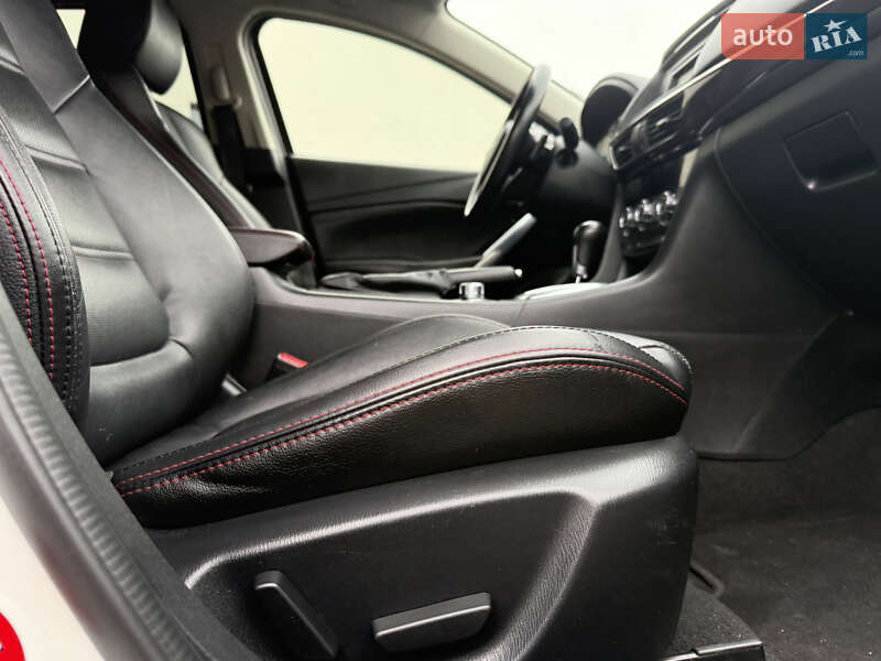 Универсал Mazda 6 2013 в Луцке