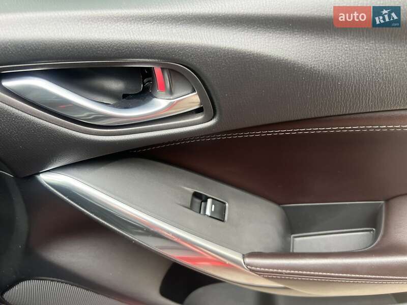 Седан Mazda 6 2017 в Киеве