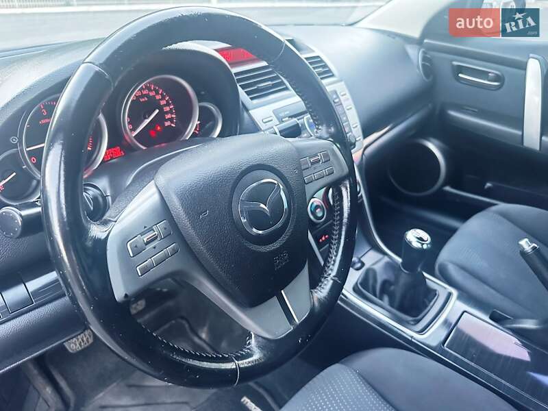 Седан Mazda 6 2008 в Запорожье