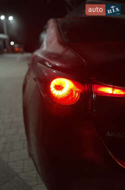 Седан Mazda 6 2013 в Львове