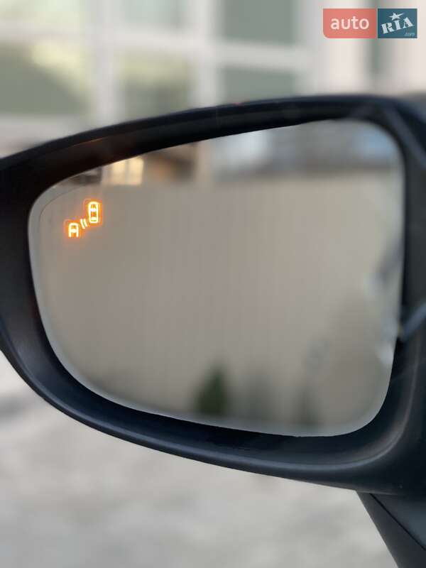 Седан Mazda 6 2015 в Тернополе