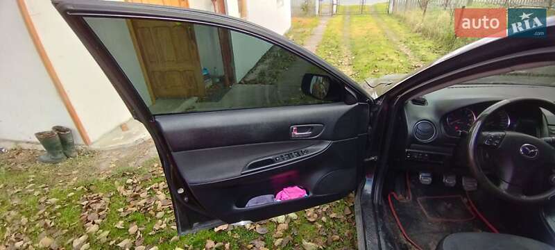 Седан Mazda 6 2003 в Стебнику