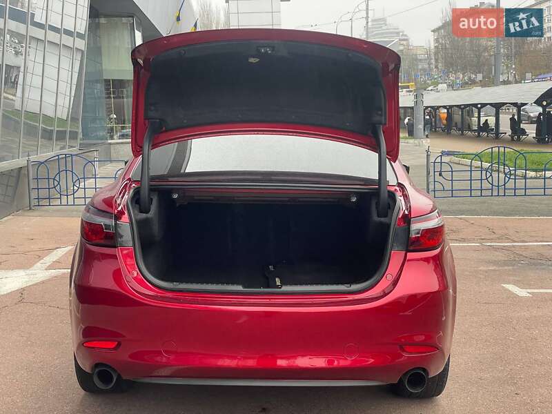 Седан Mazda 6 2019 в Киеве
