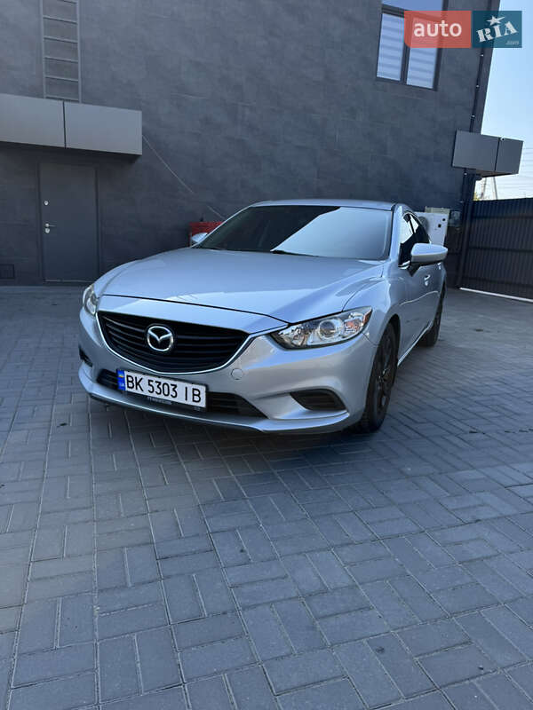 Седан Mazda 6 2016 в Костополе