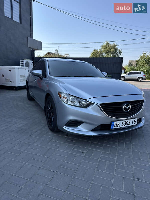 Седан Mazda 6 2016 в Костополе
