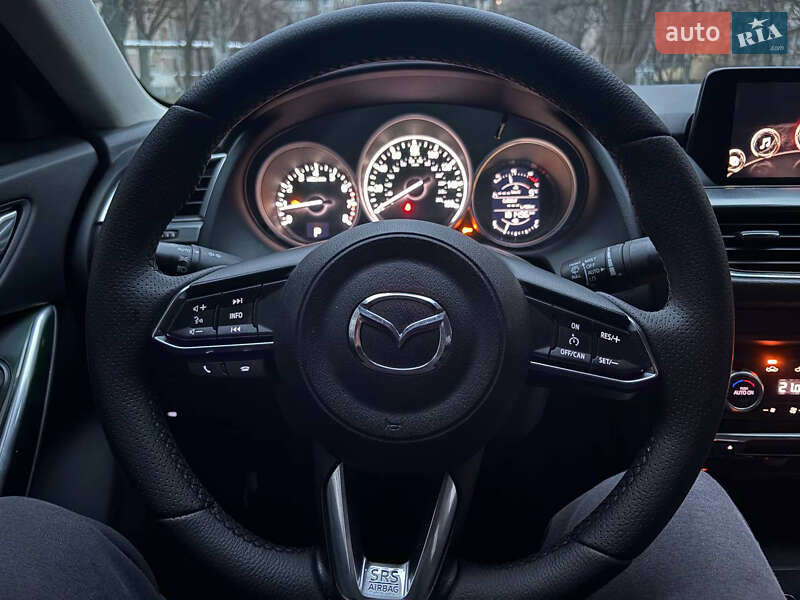 Седан Mazda 6 2016 в Дніпрі