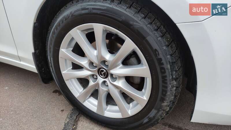 Седан Mazda 6 2015 в Сумах
