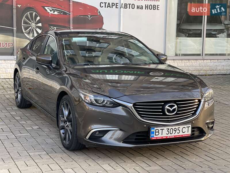 Седан Mazda 6 2016 в Николаеве