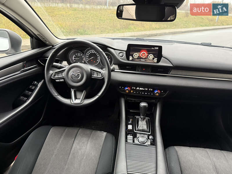 Седан Mazda 6 2019 в Киеве
