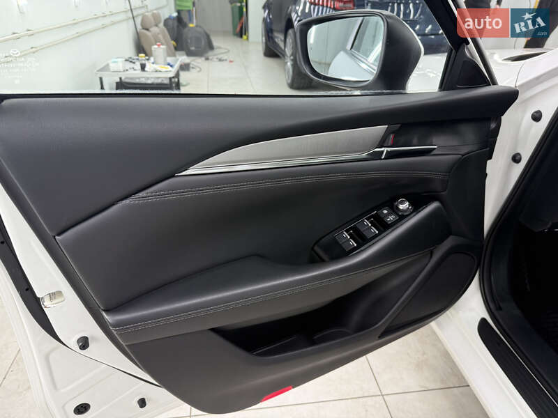 Седан Mazda 6 2019 в Киеве