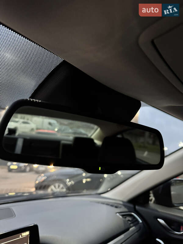 Седан Mazda 6 2015 в Киеве