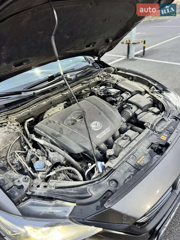 Седан Mazda 6 2015 в Киеве