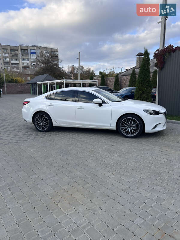 Седан Mazda 6 2015 в Кропивницком