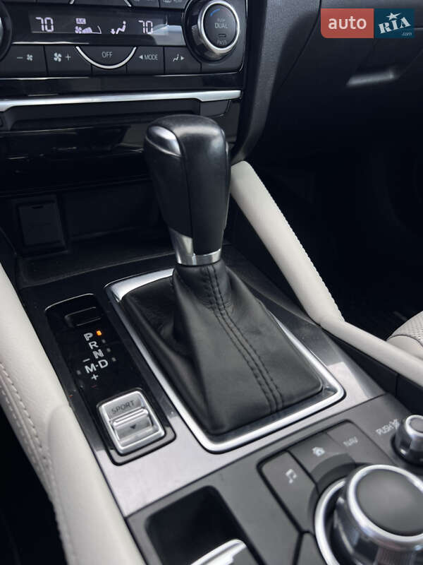 Седан Mazda 6 2015 в Кропивницком