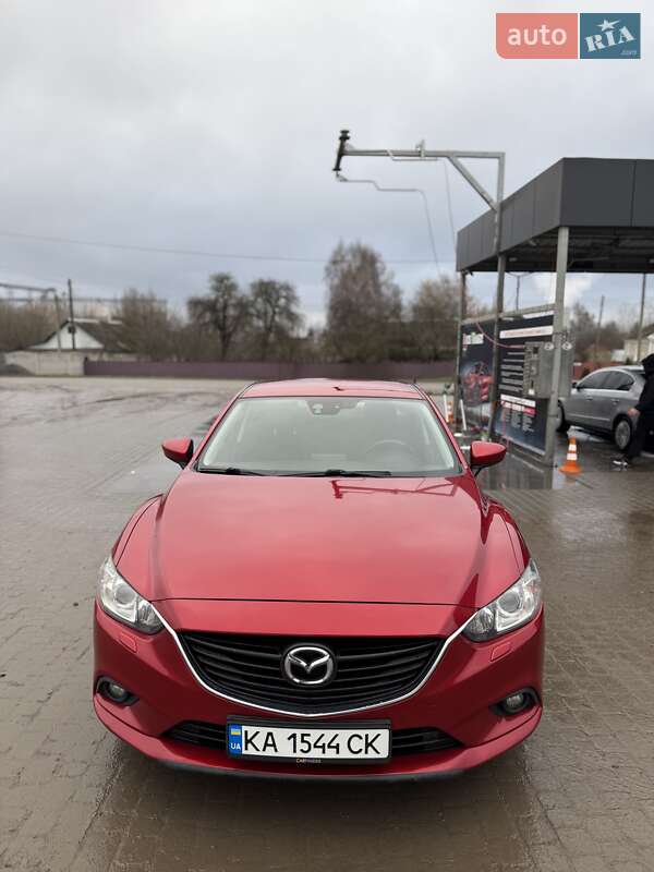 Седан Mazda 6 2015 в Белогорье