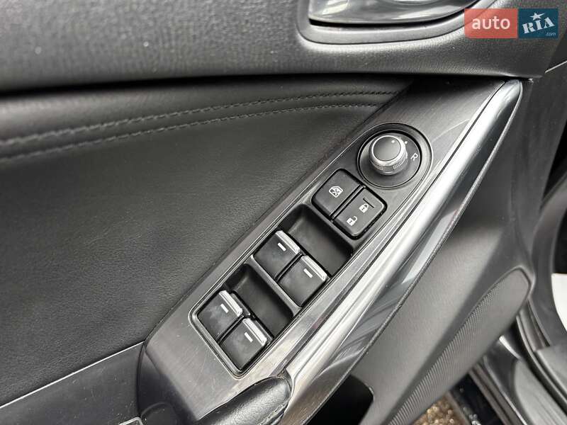 Седан Mazda 6 2016 в Запорожье