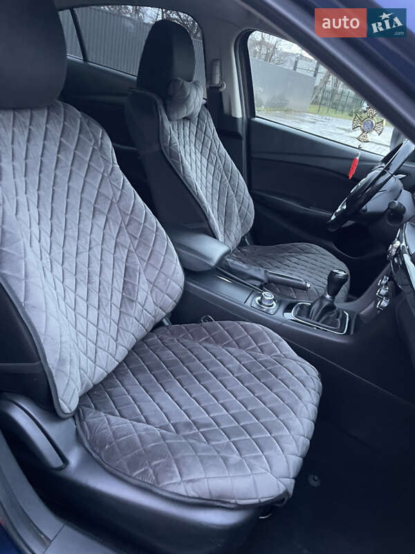 Седан Mazda 6 2012 в Ивано-Франковске