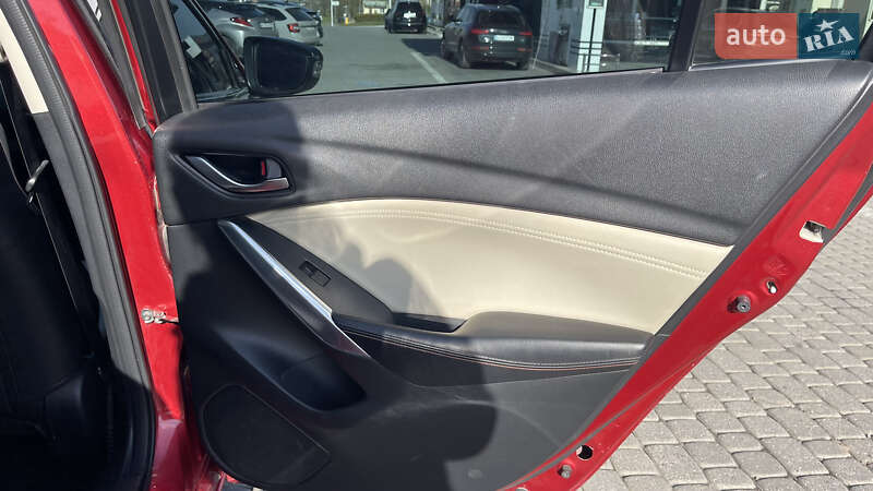 Седан Mazda 6 2014 в Львові