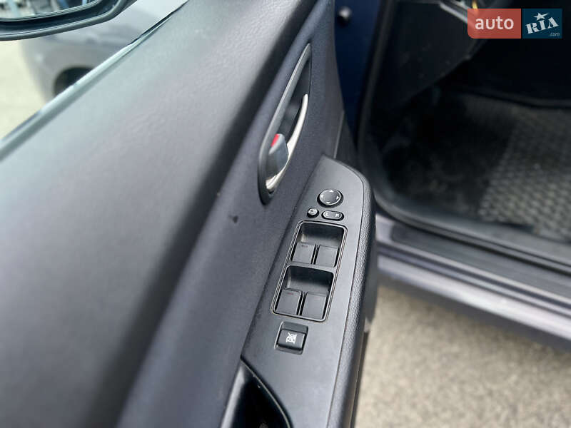 Лифтбек Mazda 6 2009 в Киеве фото 15 Лифтбек Mazda 6 2009 в Киеве