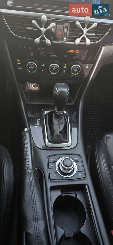 Седан Mazda 6 2014 в Львове