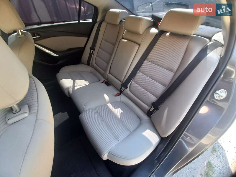 Седан Mazda 6 2015 в Киеве