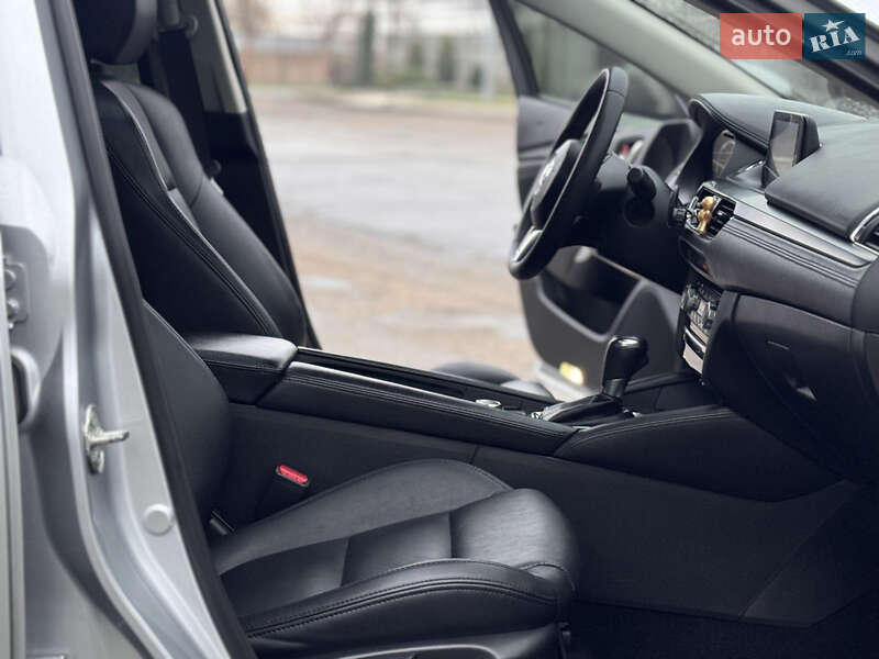 Седан Mazda 6 2016 в Запорожье