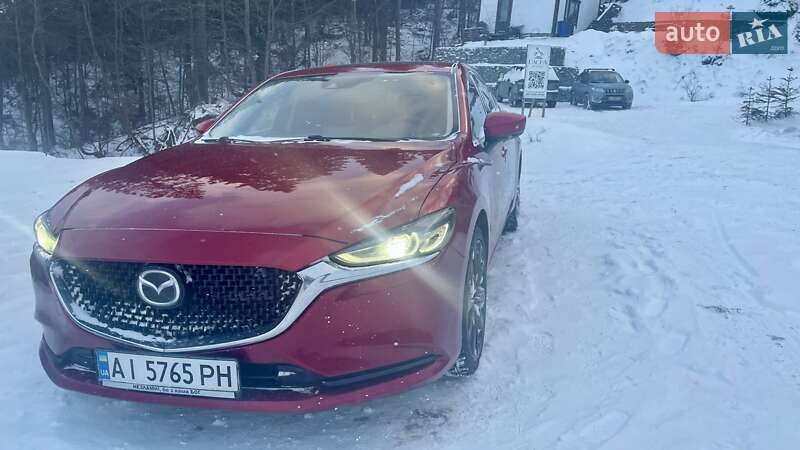 Седан Mazda 6 2020 в Вишневом