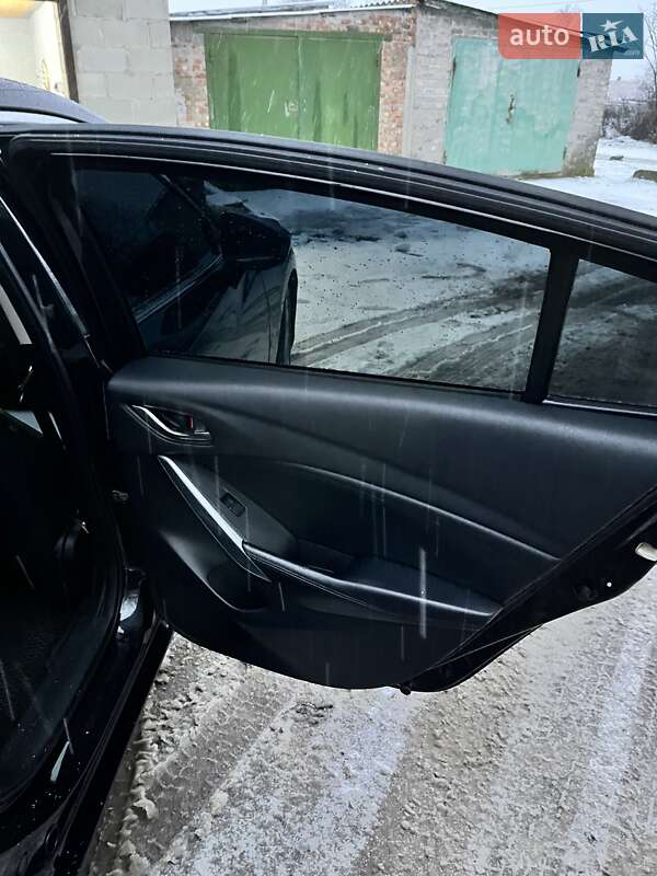 Седан Mazda 6 2013 в Кривом Роге