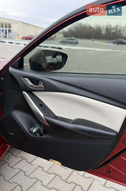 Седан Mazda 6 2013 в Черновцах