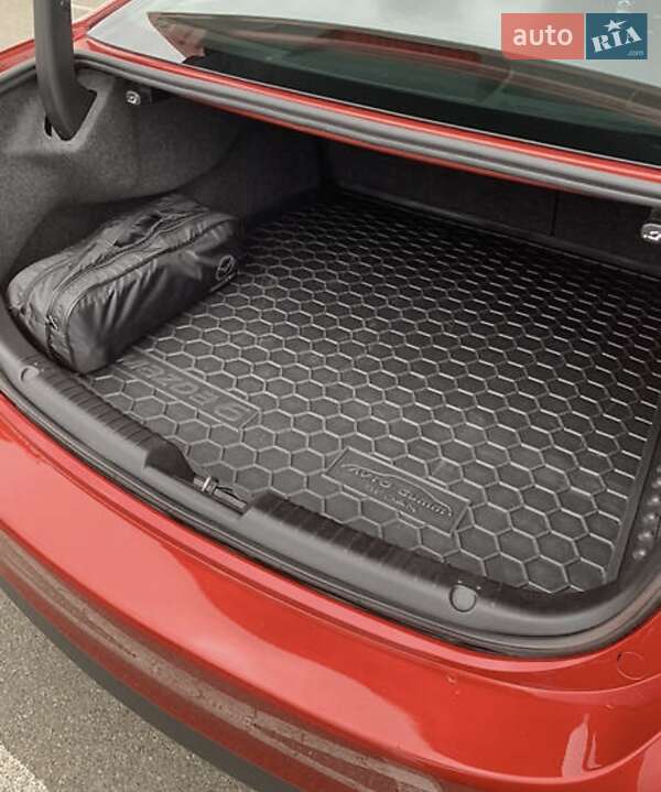 Седан Mazda 6 2016 в Николаеве