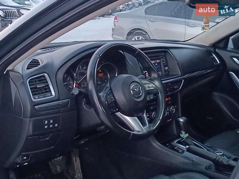 Седан Mazda 6 2014 в Львове