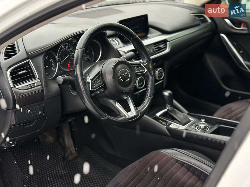 Седан Mazda 6 2017 в Вінниці