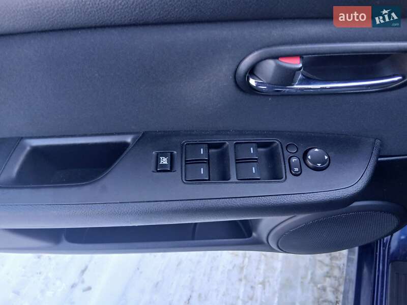 Седан Mazda 6 2010 в Дубно