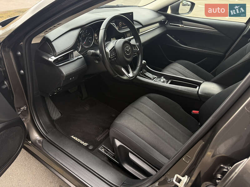 Седан Mazda 6 2018 в Чернигове