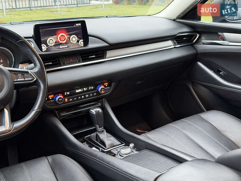 Седан Mazda 6 2018 в Ужгороде