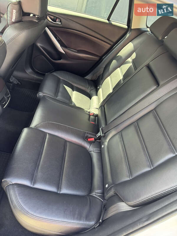 Универсал Mazda 6 2015 в Черновцах