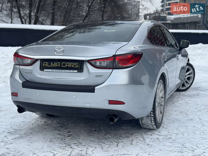 Седан Mazda 6 2016 в Киеве